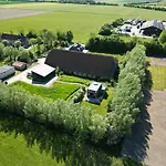 Tiny House Lantliv Oostkapelle, Bij De Boer